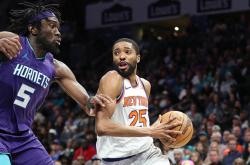 1xbet体育官网app-黄蜂客场失利，再遭打击的简单介绍