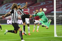 1xbet体育登录-热门球队表现抢眼，足球联赛形势激烈