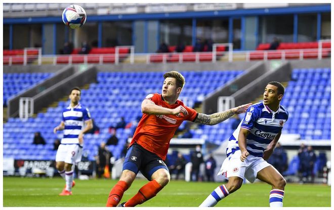 斯旺西客场大胜对手保持不败