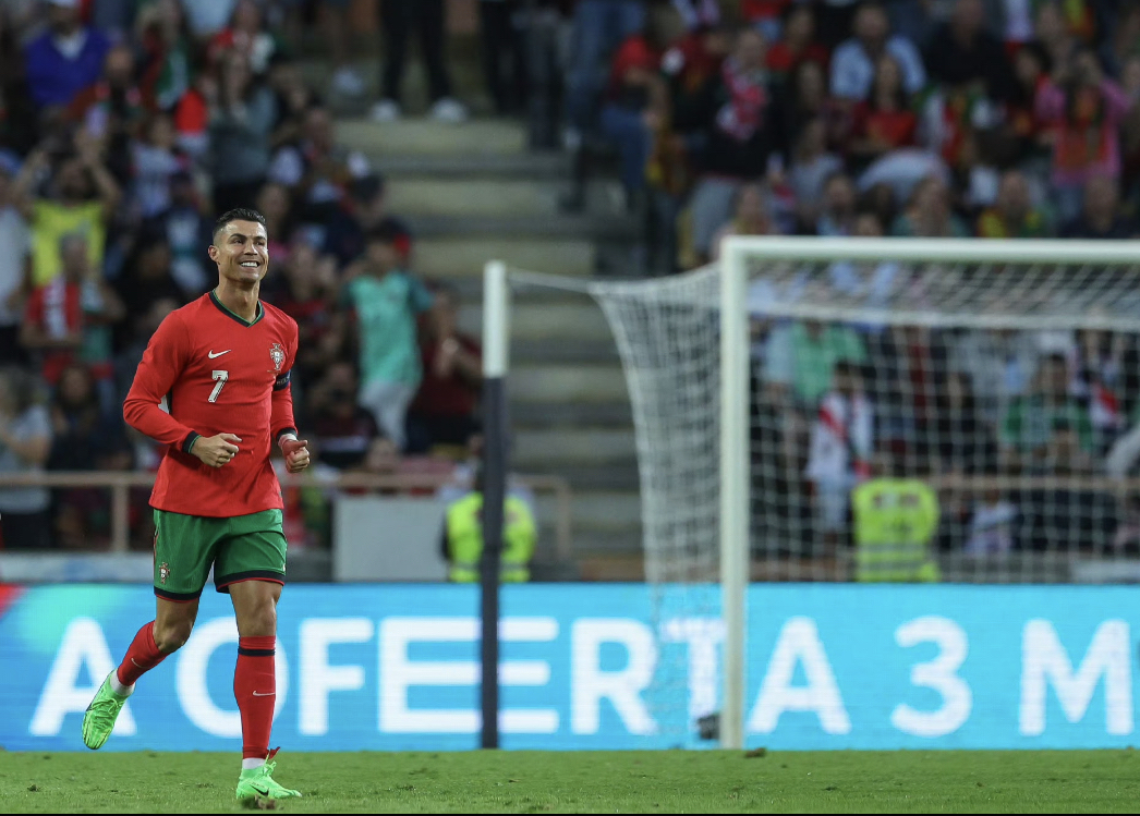 葡萄牙队的球员在欧洲比赛中表现出色 葡萄牙队的球员在欧洲比赛中表现出色