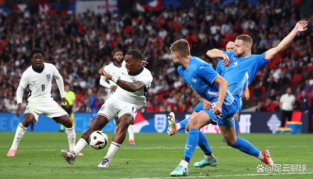 包含英格兰击败波兰，取得背靠胜利的词条